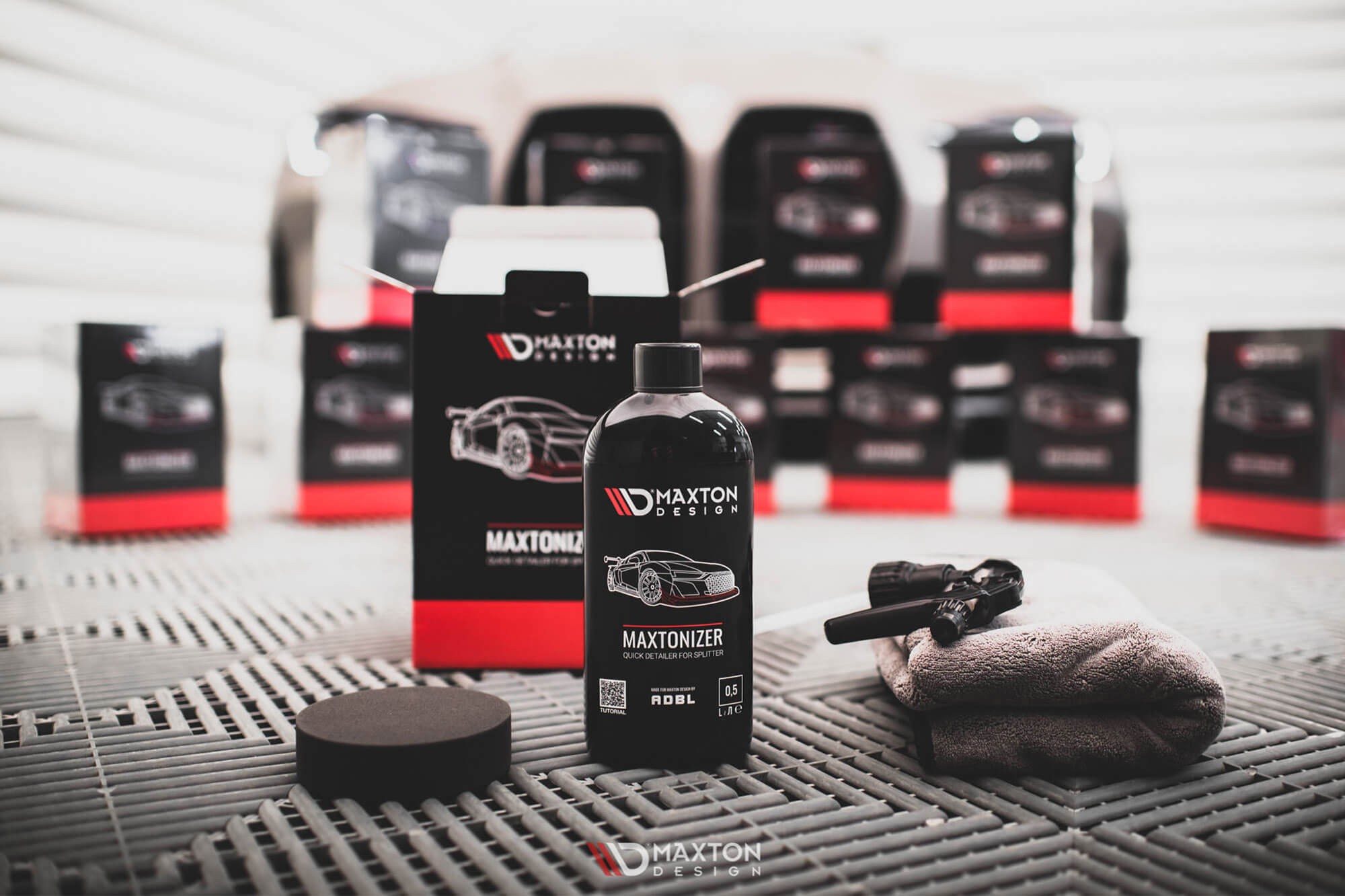 Почистващ препарат maxtonizer за спойлери maxton design 500ml Почистващ препарат maxtonizer за спойлери maxton design 500ml